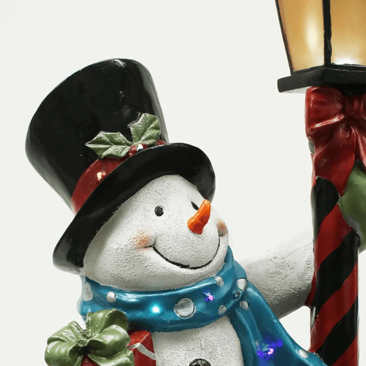 🎅 Christmas Statue 2025