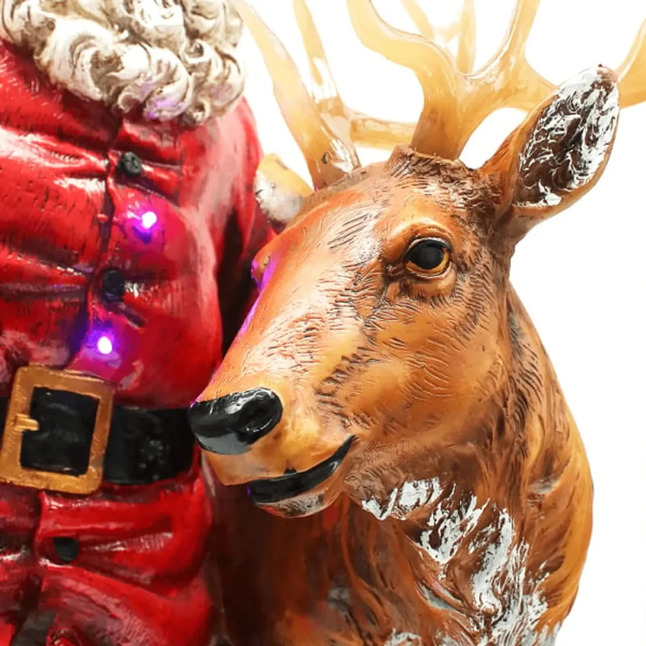 🎅 Christmas Statue 2025